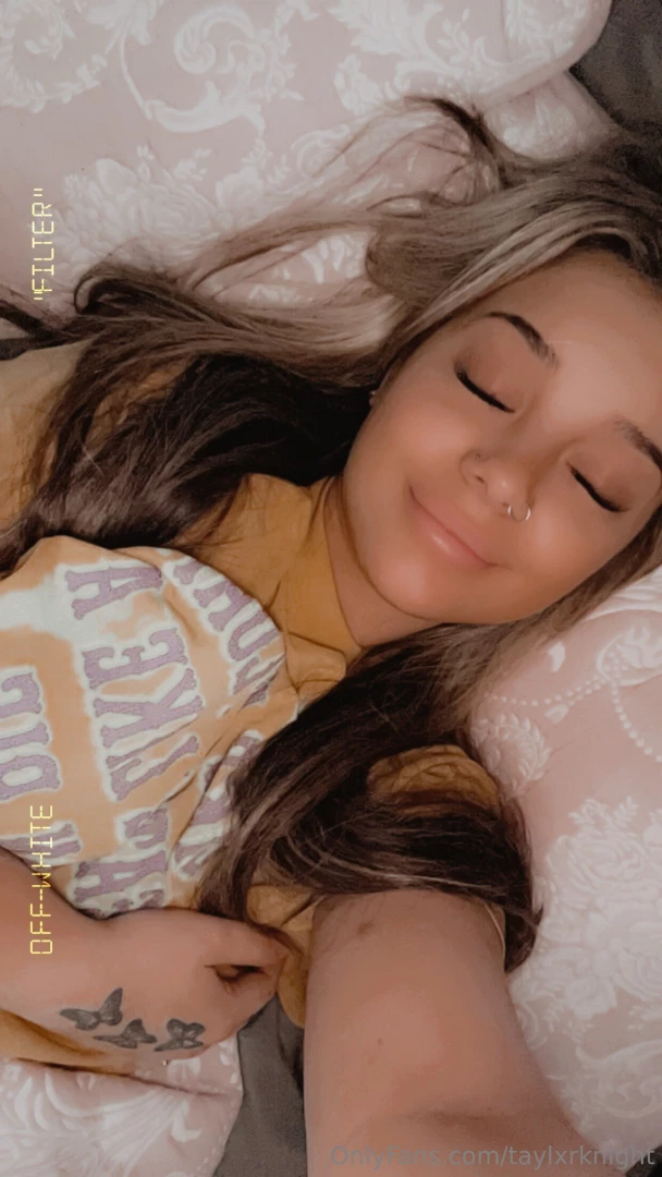 What do you call a girl with a smooth pussy 