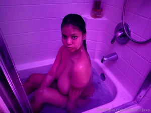 Wanna see more of this baby come in my dms let s get wet together