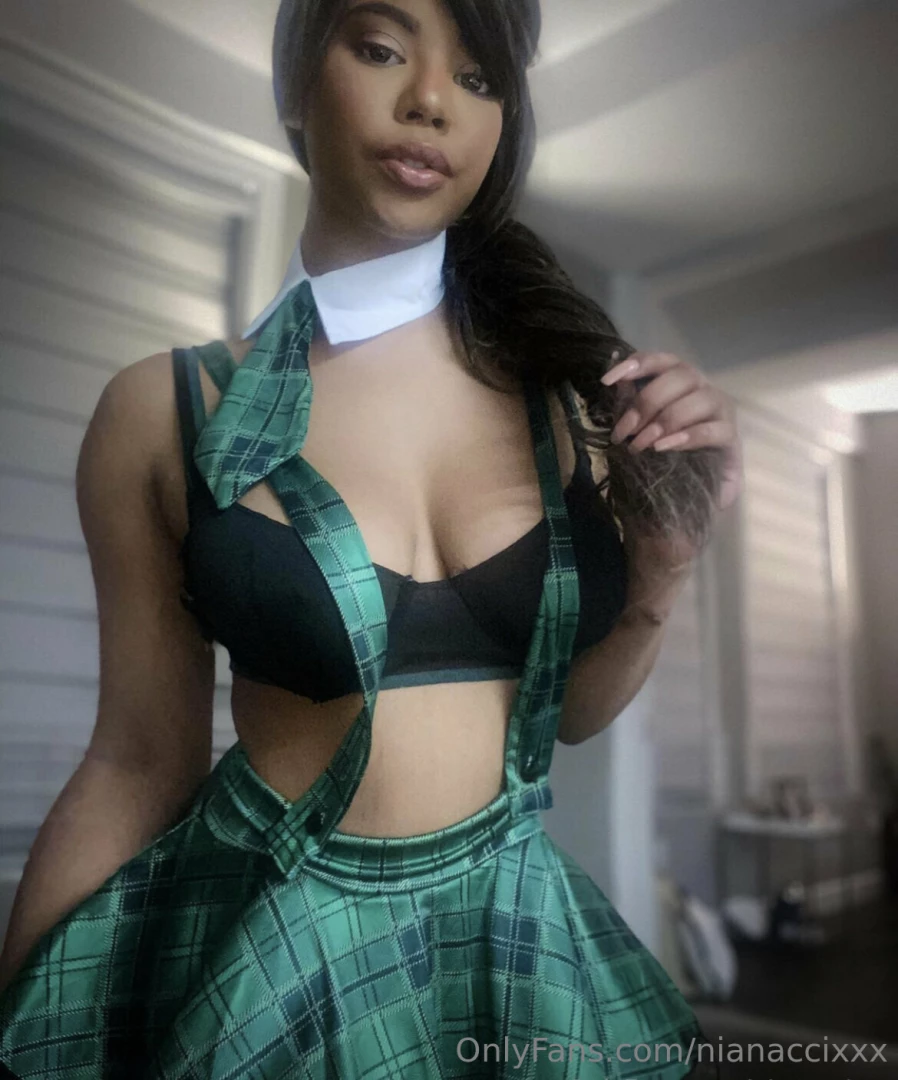 Want me to be your dirty slut for the night dm me now let me cum all 