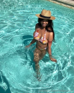 Omg so hot here today in la i had to jump in the water to cool off