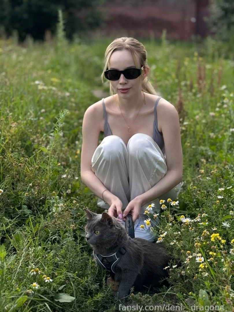 Do you have a pet why don t we have a flash mob send a picture of your 