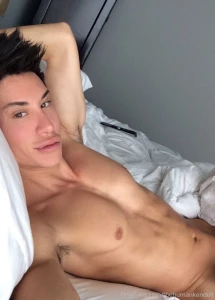 Glad to be back feels so good waking up to slow-monday morning