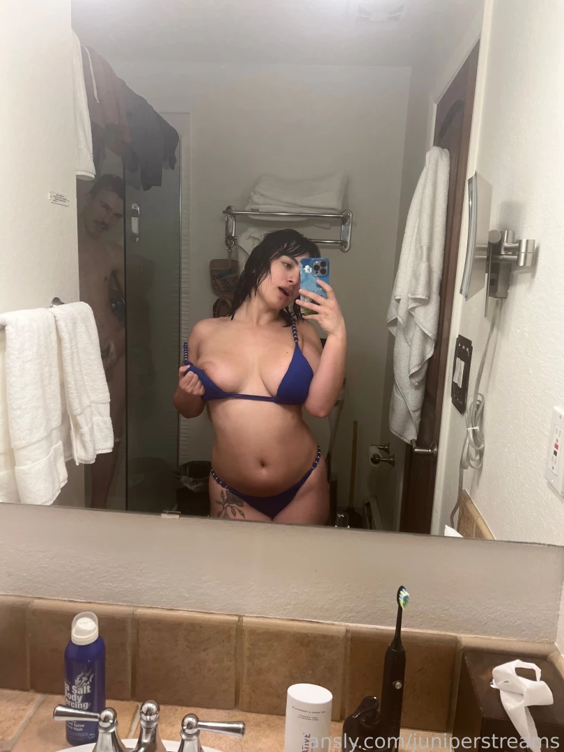 Would you jerk off to me in the shower like majicdragon p s he fucked part 1 