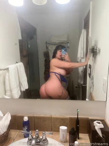 Would you jerk off to me in the shower like majicdragon p s he fucked part 4