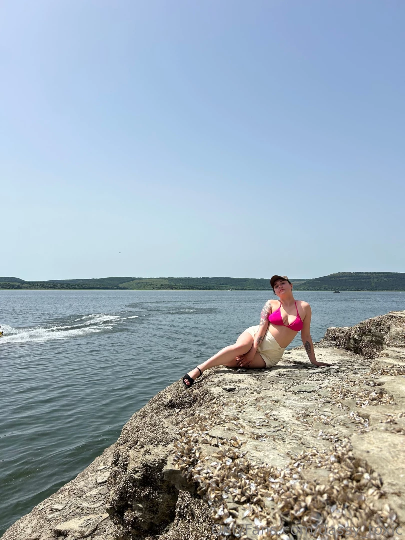 Would you take me with you on vacation 