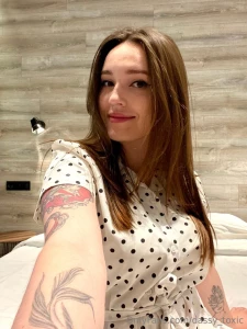 Waiting for u in my bed