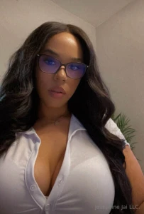 First fan to tip 20 gets 299 worth xxx