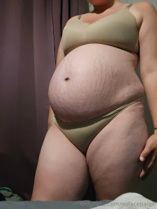 32 weeks tits ass amp creamy pussy pics along with a twerking video part 3