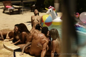 I crashed this pool party to celebrate kourtney_love birthday party part 12