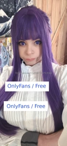 You want to swip to the next page this is my christmas gif for my