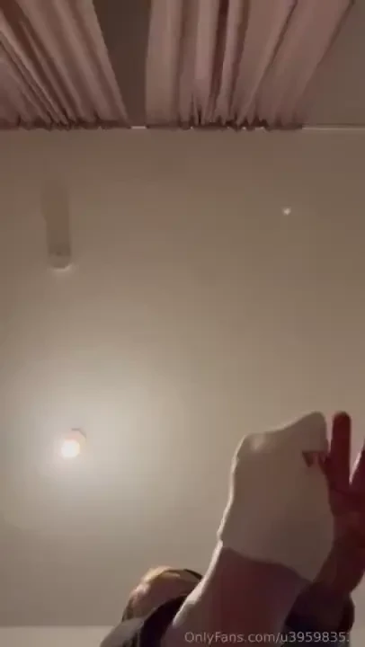 Now it s time for you to worship your queen 