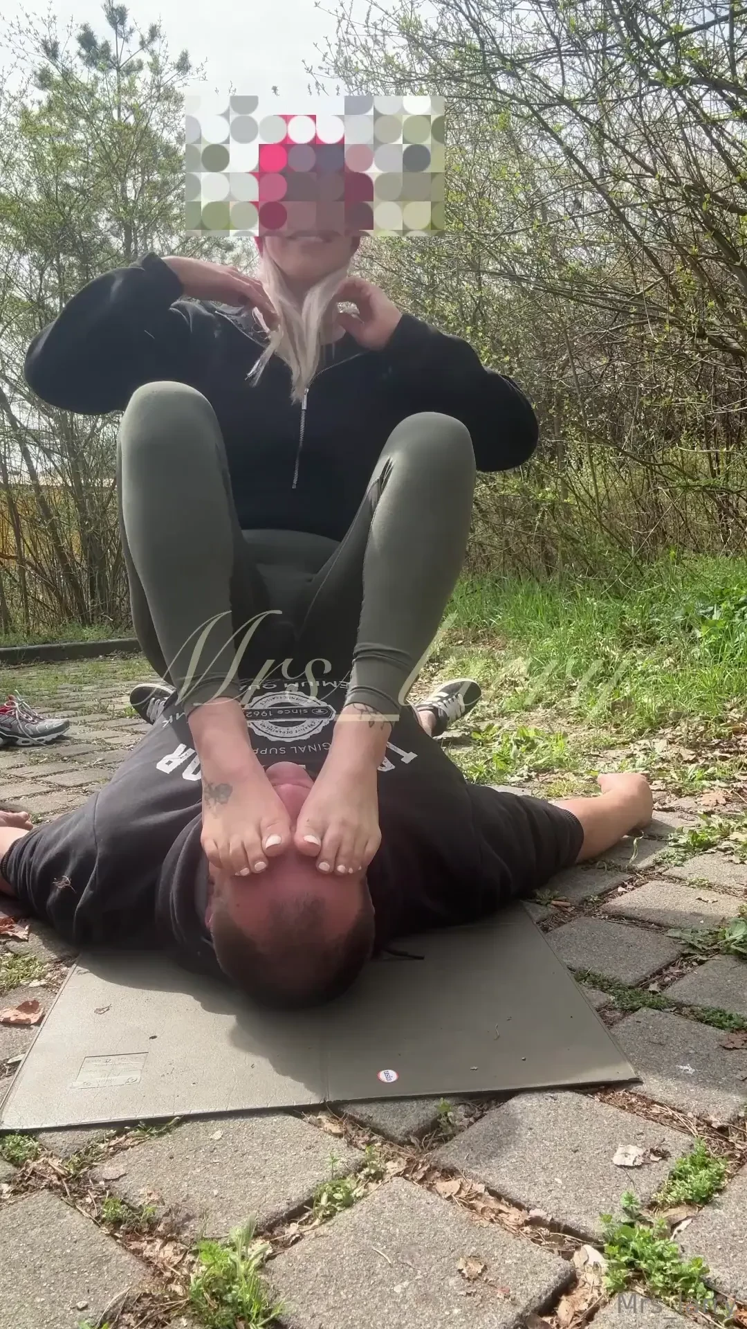 Stillhalten sp ren riechen du liebst es wenn ich die kontrolle 