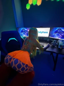 Your favorite lightskin haitian will be live on saturday february 1st part 3