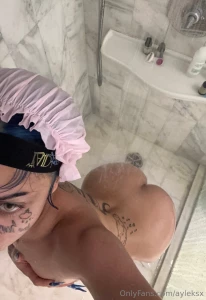 I m wetter than the shower i promise