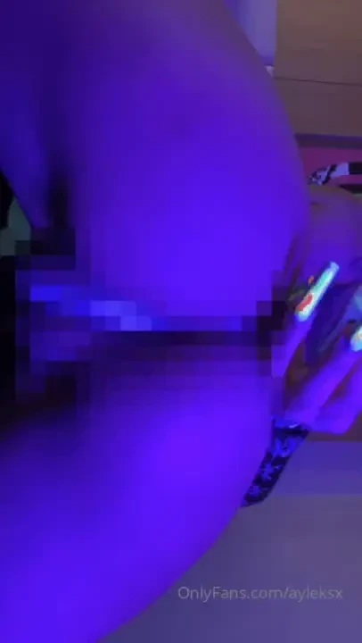 Rich college girl pussy took off my clothes and started fucking u part 2 