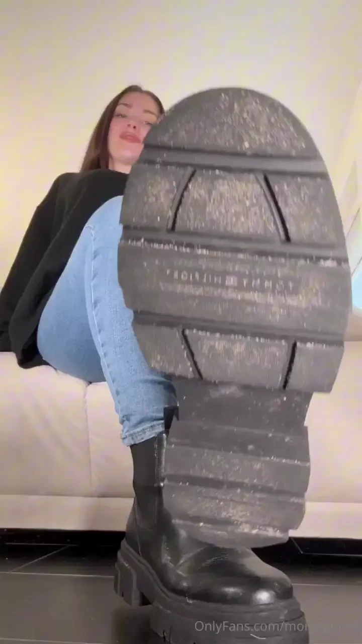 Diese nylons ckchen sind definitiv feucht clip 03 27 min jetzt online 