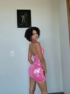 Hey there just stopping by to steal your breath away