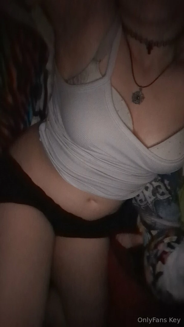 Y all seemed to like the lewd since my outfits are gone would you like 