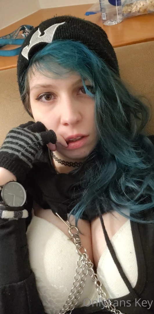 I m sorry i think i look good 