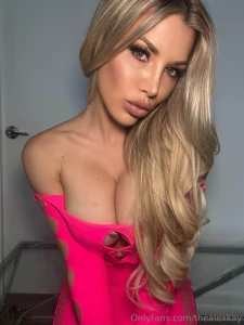 I ve been told i can give pretty good lap dances wanna see part 1