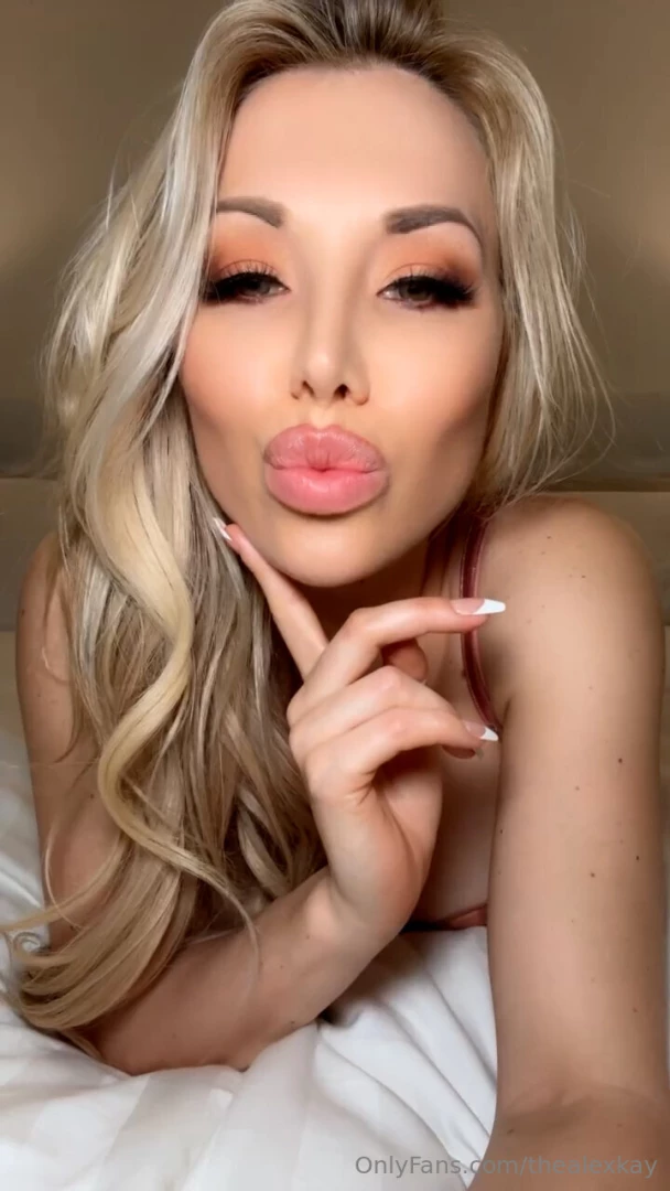 One question do you like my hair 