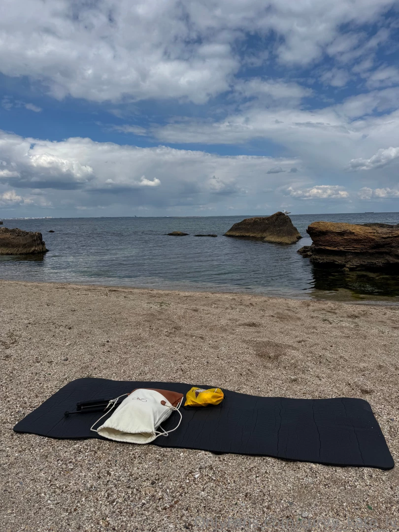 Beach yoga kind of day took my mat packed some snacks and headed 