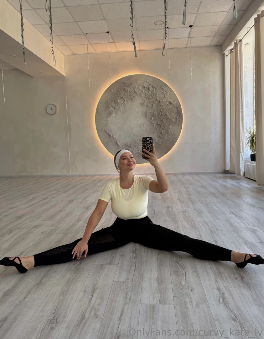 Feeling flexible and daring today what do you think of my flexibility 