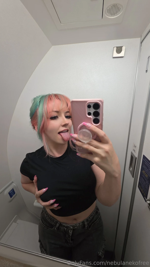 I flew to edc last weekend so you know what that meanssssss 