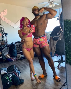 Watch me dig out this cute lightskin i found in scottdale part 2