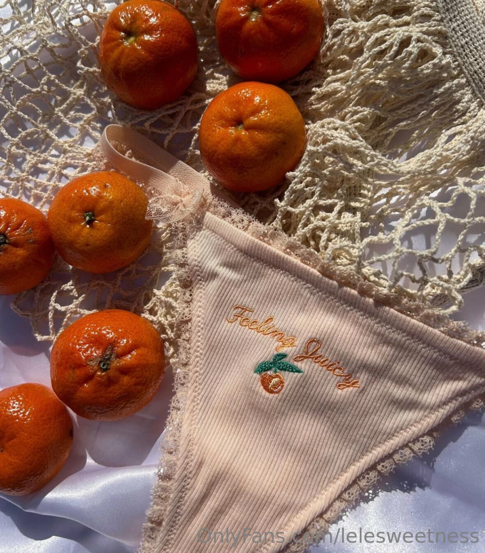 Can you imagine a sexy wet video in these with no top on whoever wants 