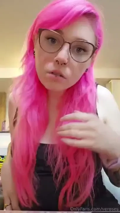 Its my birthday please enjoy a free video of me being naughty before 