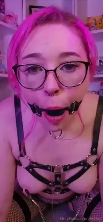 Tips 6 for a 6min43 video of me gagging and drooling on the penis gag part 1 