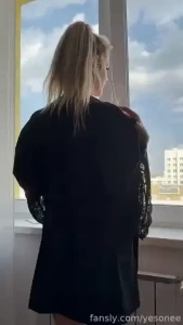 Where do you refer to be in my room to see my back or in my neighbour