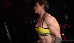 Would you like to jerk off while i workout