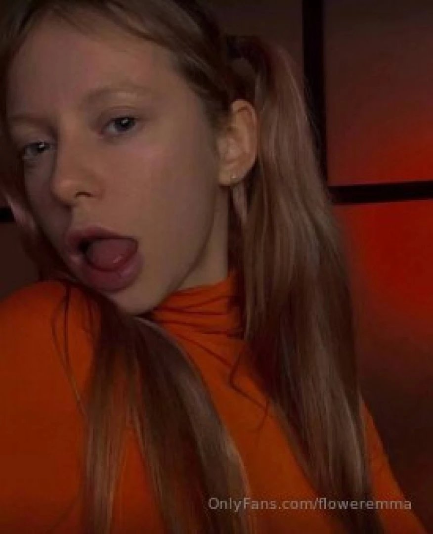 New girl here pretty_elli pretty_elli looking for someone to talk or part 88 