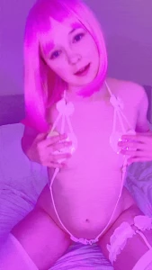 Two fantasy toys one after another if you unlocked the photo set that part 1