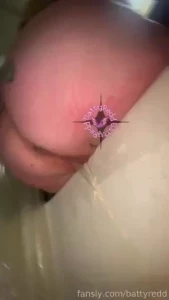 Pissing in a tub instead of a toilet makes things fun 3