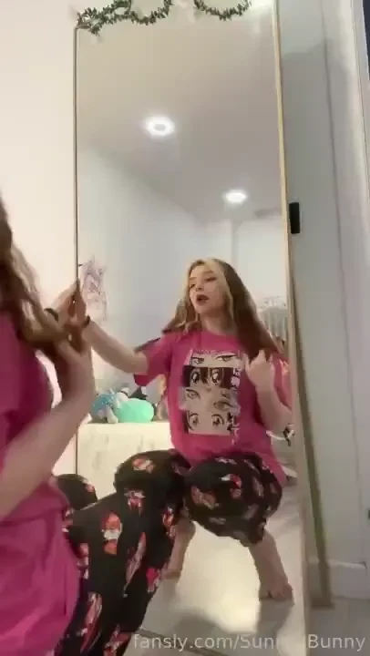 What do you like more petite foryou redhead curly teen usa tiktok hips 