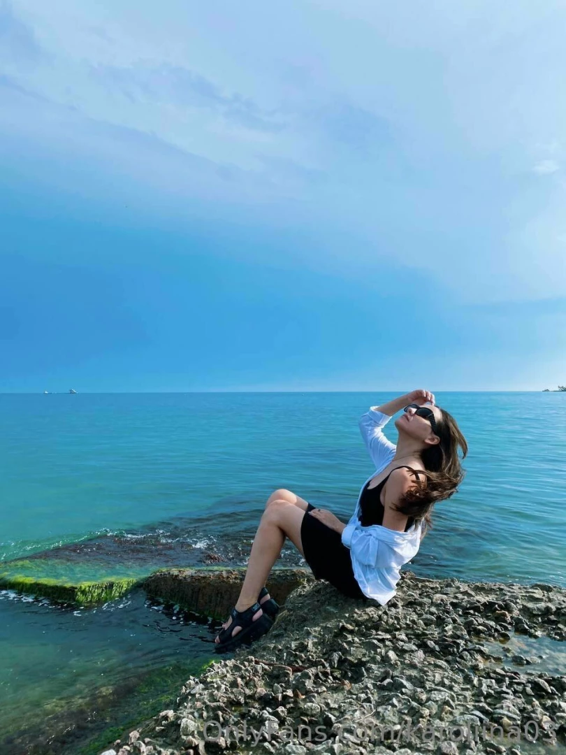 Do you want to touch a real angel then write me in direct i have 