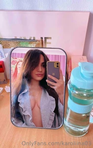 I like to admire myself in the mirror