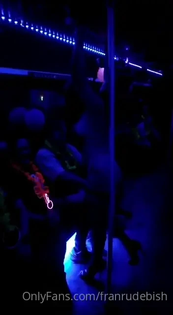 Video de show en espaciobus de hace alg n tiempo 