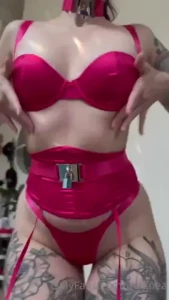 Do you like how i customize this outfit part 1
