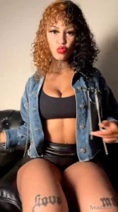 Make some time for me right now papi