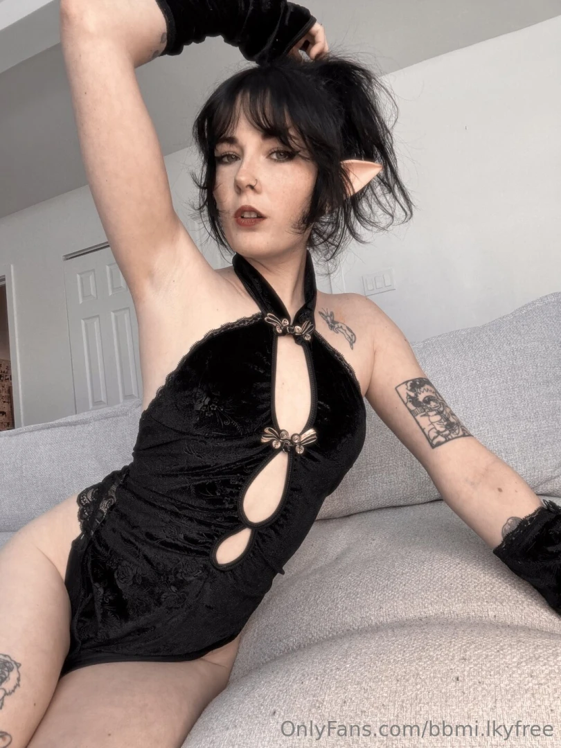 Unlock this - and enjoy the view of the beautiful elf staring down at part 1 