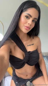 I just knew you wanted a closer pic of me so here it is up close and