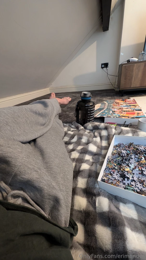 Just doing some jigsaw come massage my feet part 3 