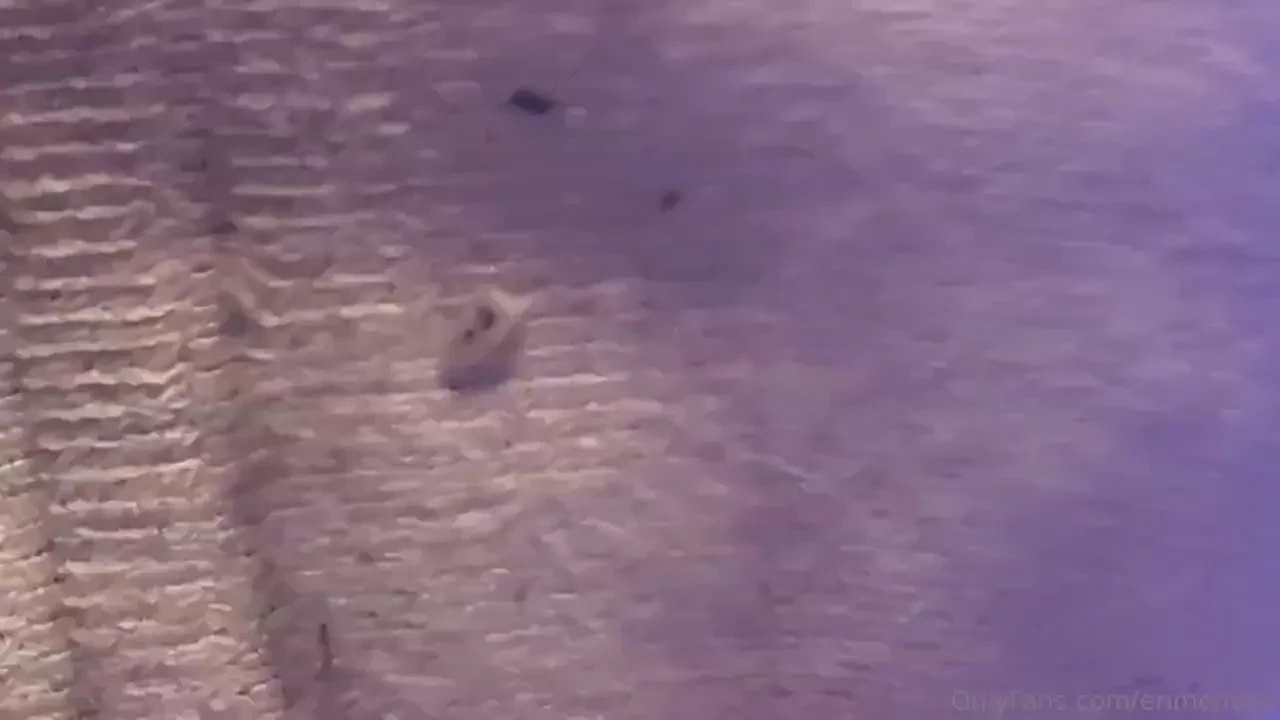 Socks or barefoot part 1 