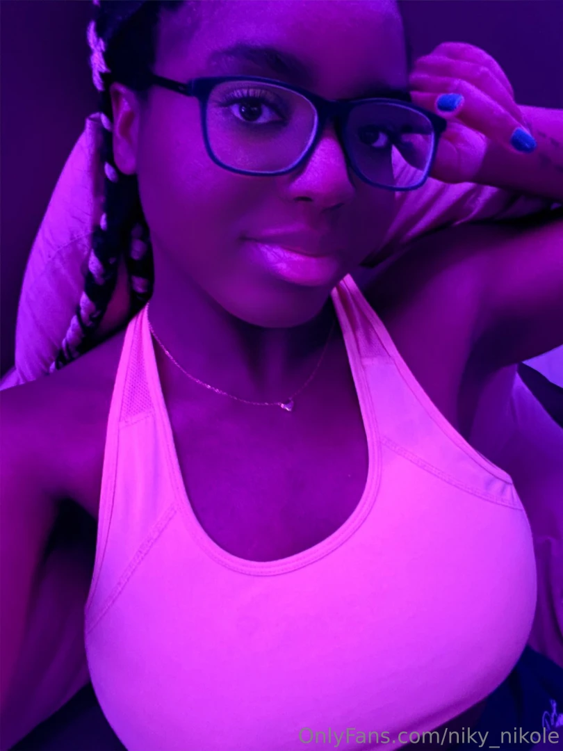 Just me who can never sleep need something to distract me 