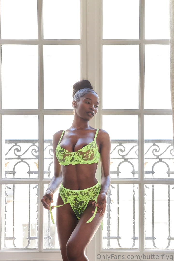 The girl at the window 