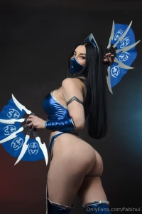 Kitana solo para uds mis chicos premium